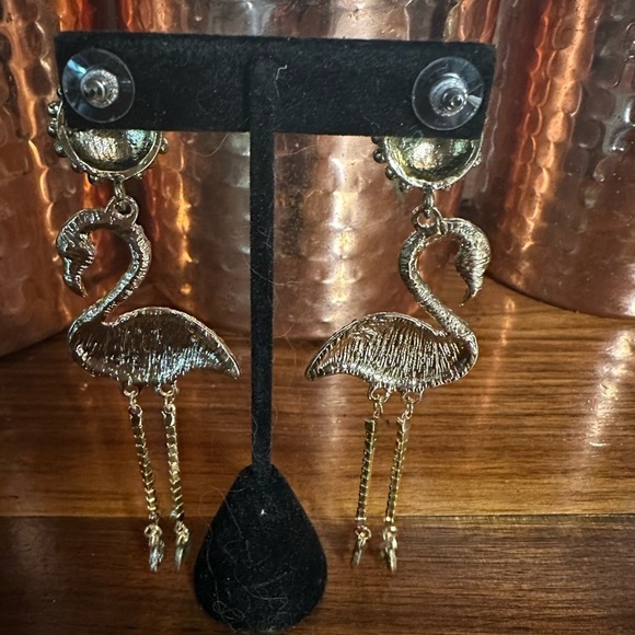 Flamingo earrings. Pierced ears Remind me of Betsy Johnson or Lunch At The Ritz - Picture 2 of 3